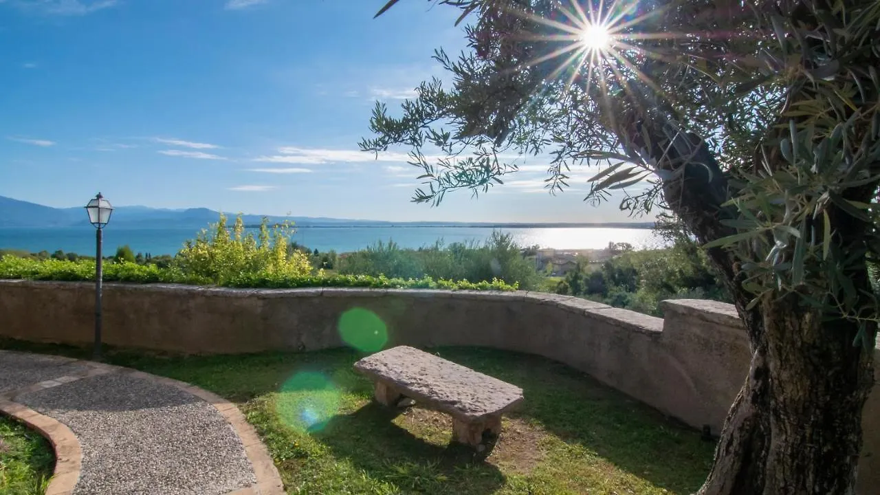 Castello Belvedere Apartments Desenzano del Garda Apartahotel