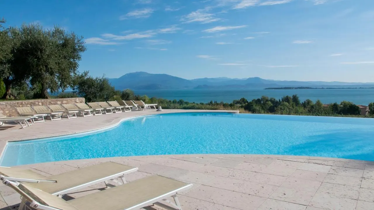 Castello Belvedere Apartments Desenzano del Garda Apartahotel
